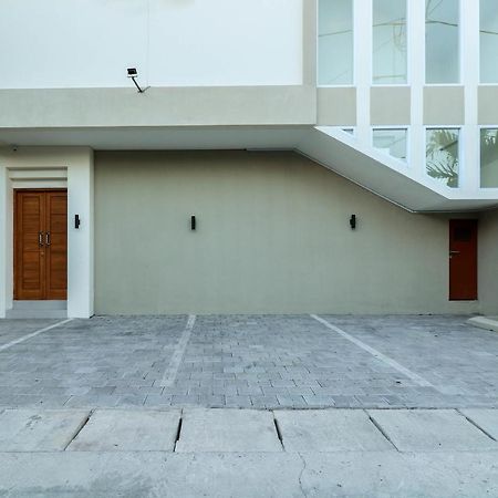 Oyo 1200 Kencana Residence Jimbaran Exteriör bild