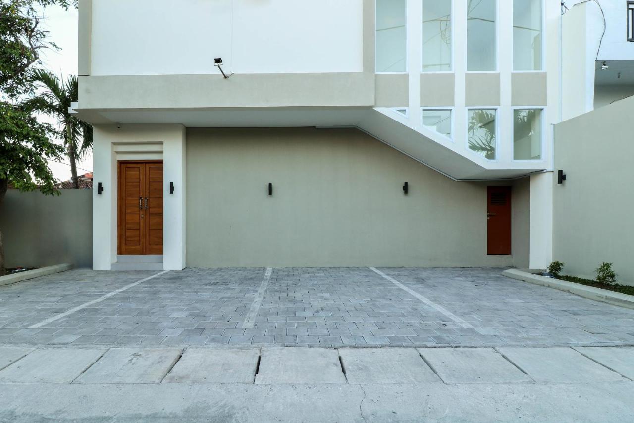 Oyo 1200 Kencana Residence Jimbaran Exteriör bild